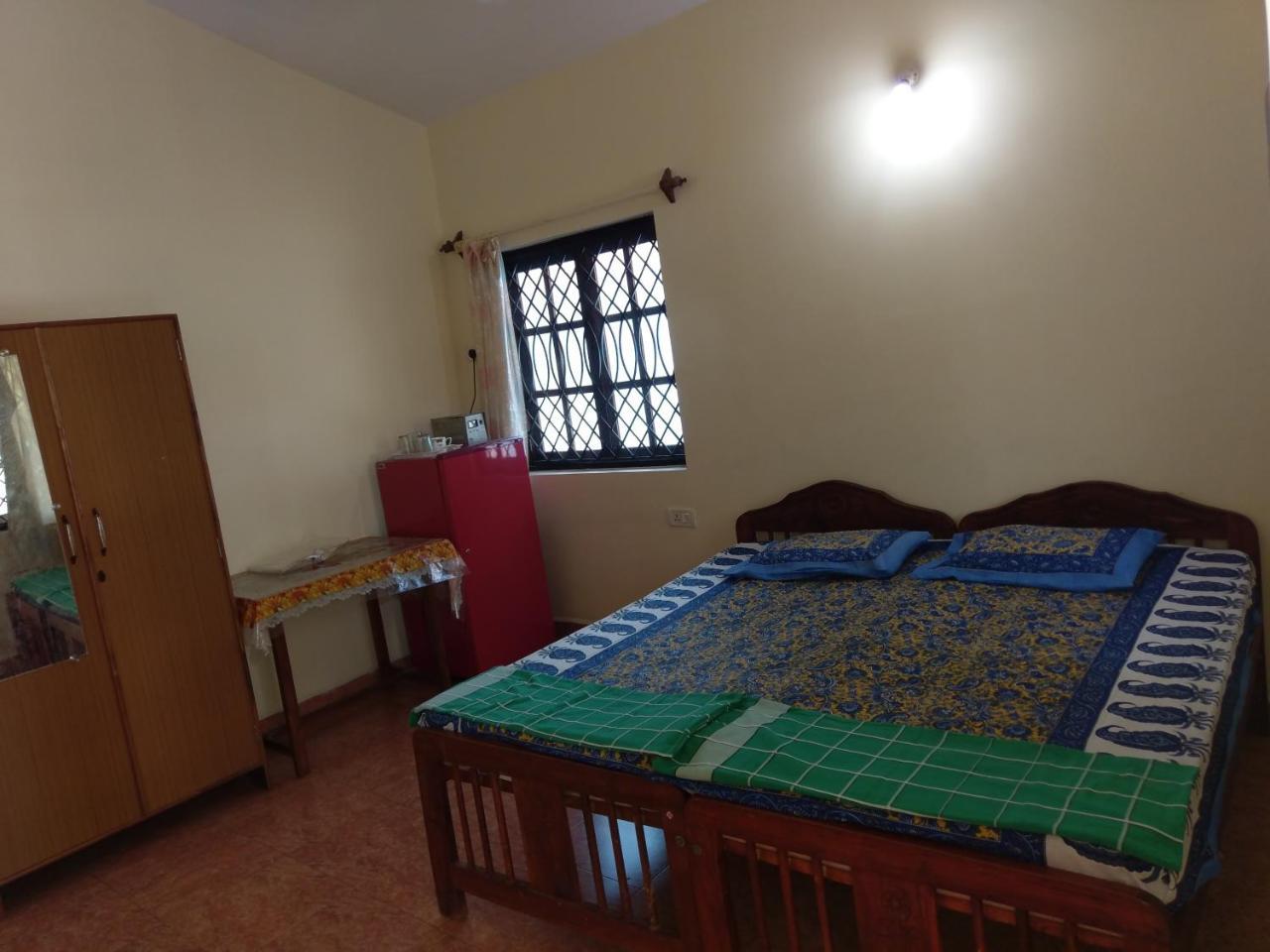 21In Guest House Calangute Habitación foto